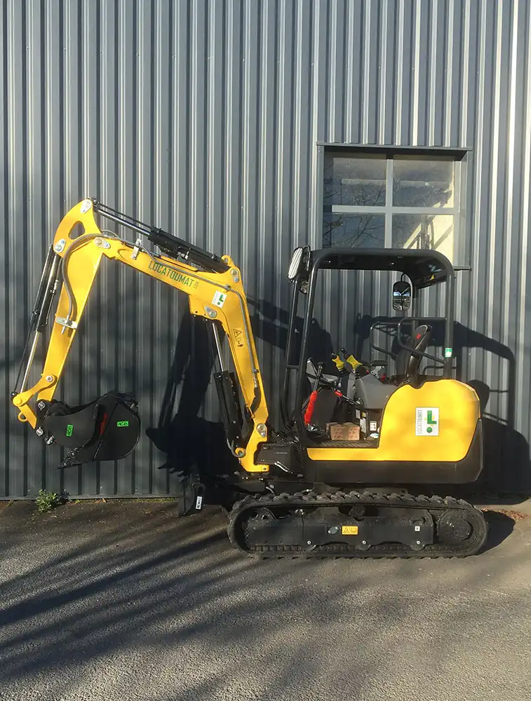 Canopy mini Excavator 2,5T